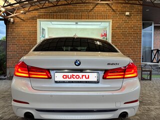 2019 BMW 5 серии 520i VII (G30/G31/G38), белый, 4200000 рублей, вид 5