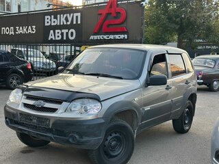2015 Chevrolet Niva I Рестайлинг, коричневый, 679000 рублей, вид 1