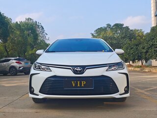 2022 Toyota Corolla XII (E210), белый, 1562000 рублей, вид 2