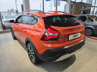 2026 Lada (ВАЗ) Iskra SW Cross, оранжевый, 1847000 рублей, вид 2