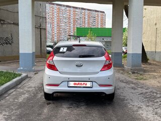 2015 Hyundai Solaris I Рестайлинг, бежевый, 710000 рублей, вид 5