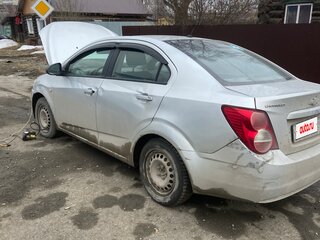 2012 Chevrolet Aveo II, серебристый, 360000 рублей, вид 2