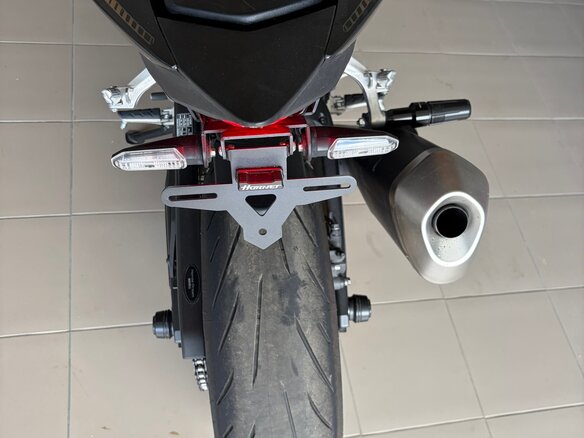 2025 Honda CB 1000 Hornet, чёрный, 1250000 рублей - вид 3