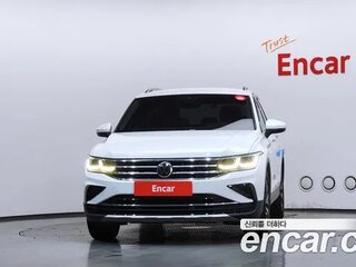 2022 Volkswagen Tiguan Allspace II Рестайлинг, белый, 3010530 рублей, вид 3