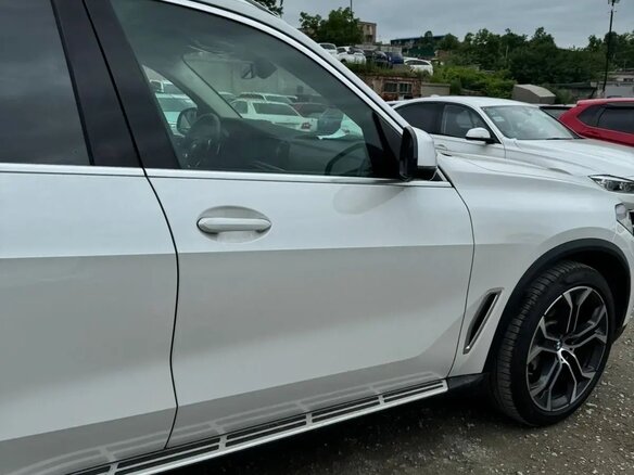 2021 BMW X5 40i IV (G05/G18), белый, 8900000 рублей - вид 11