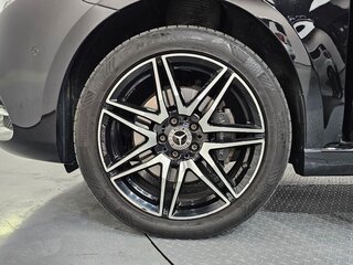 2023 Mercedes-Benz V-Класс Long 300 d длинный III (W447) Рестайлинг, чёрный, 8900000 рублей, вид 5