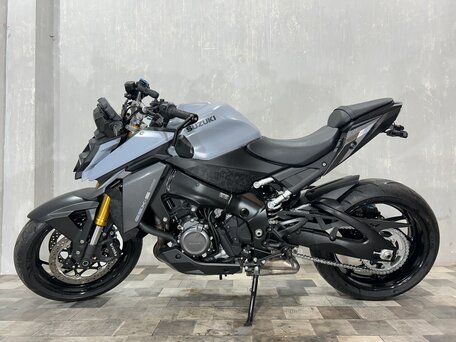 2022 Suzuki GSX-S 1000, серый, 1145000 рублей, вид 2