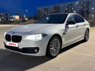 2016 BMW 5 серии 530d xDrive VI (F10/F11/F07) Рестайлинг, белый, 2700000 рублей, вид 1