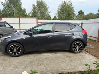 2013 Kia Ceed II, серый, 750000 рублей, вид 4