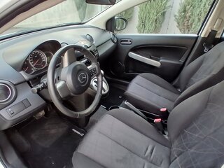 2011 Mazda 2 II Рестайлинг (DE2), белый, 770000 рублей, вид 5