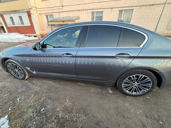 2018 BMW 5 серии 530i xDrive VII (G30/G31/G38), серый, 3150000 рублей - вид 5