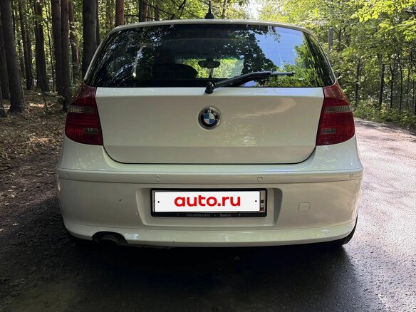 2008 BMW 1 серии 116i I (E81/E82/E87/E88) Рестайлинг, белый, 800000 рублей - вид 5