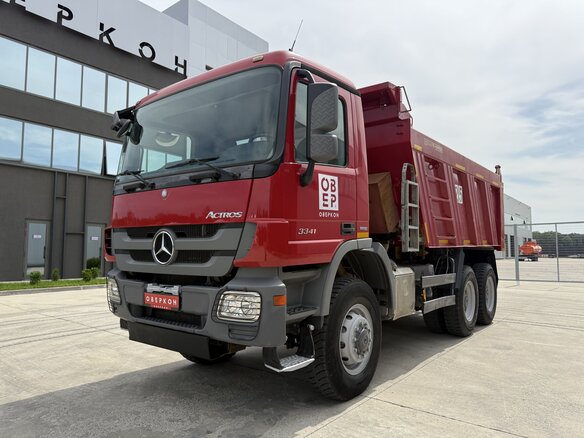 2018 Mercedes-Benz Actros, красный, 9980000 рублей - вид 6