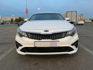 2019 Kia Optima IV Рестайлинг, белый, 1680000 рублей, вид 2