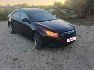 2010 Chevrolet Cruze I, чёрный, 600000 рублей, вид 3