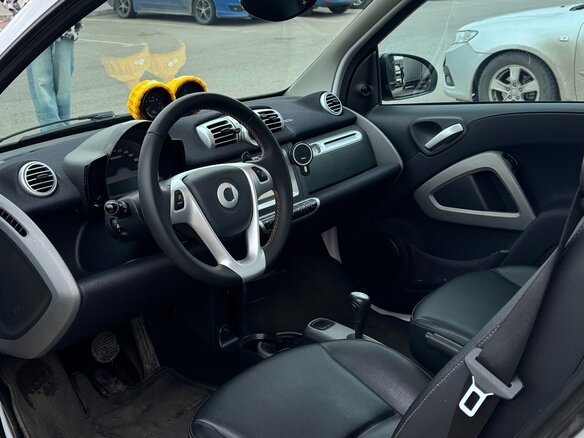 2014 Smart Fortwo II, жёлтый, 815000 рублей - вид 6