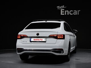 2022 Volkswagen Jetta VII Рестайлинг, белый, 2260000 рублей, вид 4
