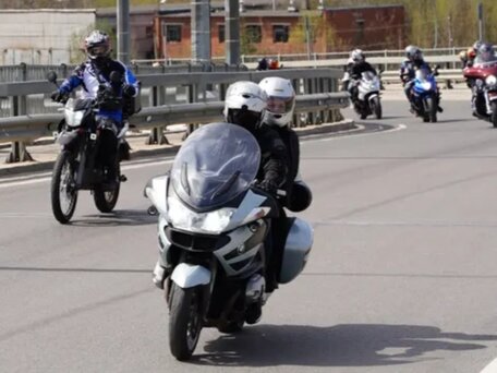 2010 BMW R 1200 RT, голубой, 700000 рублей, вид 2