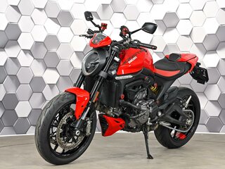 2021 Ducati Monster 937, красный, 819000 рублей, вид 2