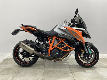 2016 KTM 1290 Super Duke GT, серый, 849000 рублей, вид 1