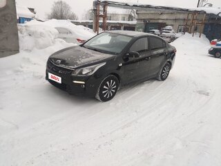 2018 Kia Rio IV, чёрный, 1050000 рублей, вид 1