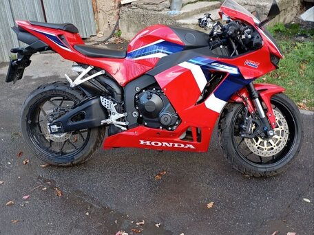 2020 Honda CBR 600RR, красный, 1100000 рублей, вид 1