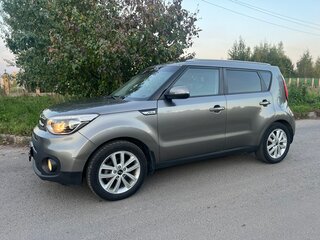 2017 Kia Soul II Рестайлинг, серый, 1309000 рублей, вид 3