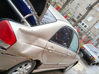 2006 Kia Cerato I Рестайлинг, золотистый, 280000 рублей, вид 5