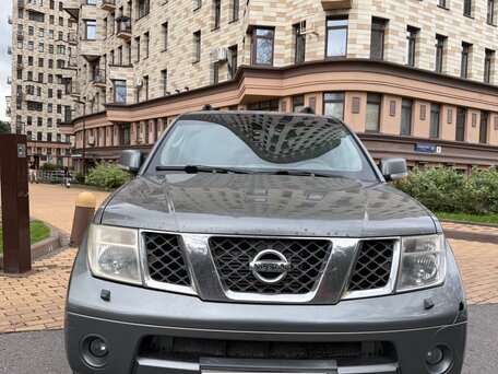 2008 Nissan Pathfinder III, серый, 900000 рублей, вид 2