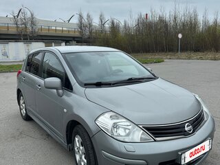 2011 Nissan Tiida I Рестайлинг, серый, 630000 рублей, вид 3