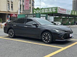 2024 Toyota Avalon V Рестайлинг, чёрный, 3240000 рублей, вид 3