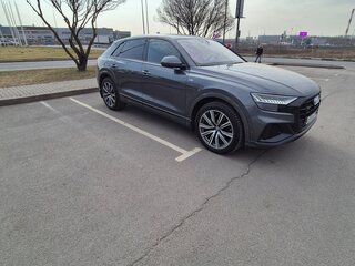 2019 Audi Q8 45 TDI I (4M), серый, 5900000 рублей, вид 3