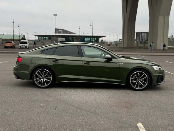 2021 Audi A5 Sportback 45 TFSI II (F5) Рестайлинг, зелёный, 4450000 рублей - вид 4
