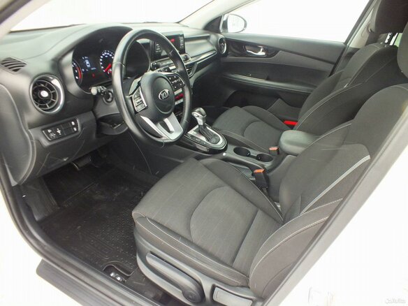 2018 Kia Cerato IV, белый, 1639000 рублей - вид 7