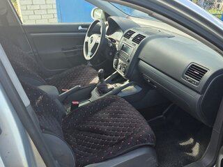 2009 Volkswagen Jetta V, серебристый, 500000 рублей, вид 4