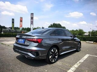 2023 Audi A3 35 TFSI IV (8Y), серебристый, 1520000 рублей, вид 4
