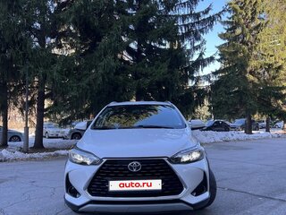 2022 Toyota Yaris L XP150 Рестайлинг, белый, 1920000 рублей, вид 3