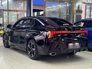 2024 Lynk & Co 03 I Рестайлинг, чёрный, 2673033 рублей, вид 4