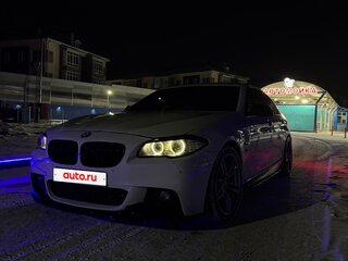 2013 BMW 5 серии 535i xDrive VI (F10/F11/F07), белый, 2849000 рублей, вид 4