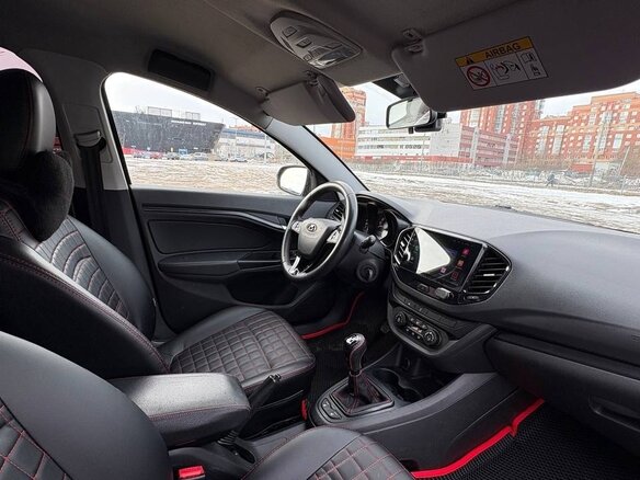 2021 Lada (ВАЗ) Vesta SW I, чёрный, 999999 рублей - вид 14