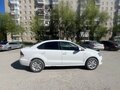 2020 Volkswagen Polo V Рестайлинг, белый, 550000 рублей - вид 2