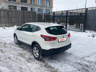 2019 Nissan Qashqai II Рестайлинг, белый, 1090000 рублей, вид 4