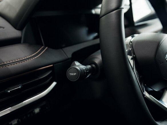 2026 Geely Okavango I Рестайлинг, серый - вид 14