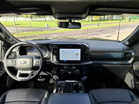 2025 Ford F-150 XIV Рестайлинг, чёрный, 10600000 рублей - вид 25