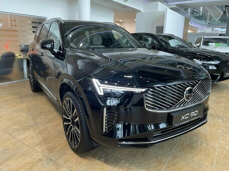 2026 Volvo XC90 B5 II Рестайлинг 2, чёрный, 10590000 рублей, вид 3