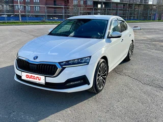 2022 Skoda Octavia IV (A8), белый, 1900000 рублей, вид 1