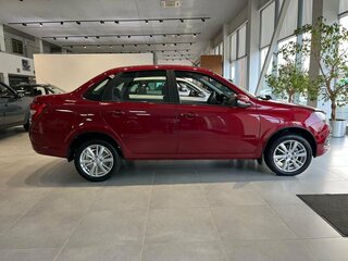 2026 Lada (ВАЗ) Granta I Рестайлинг, красный, 1109790 рублей, вид 3