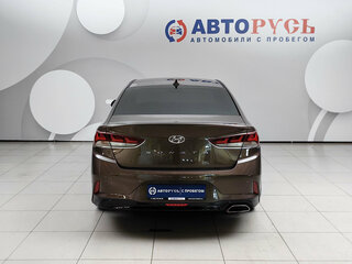 2019 Hyundai Sonata VII (LF) Рестайлинг, коричневый, 1599000 рублей, вид 4