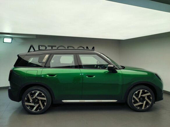 2026 Mini Countryman S III, зелёный, 6990000 рублей - вид 4