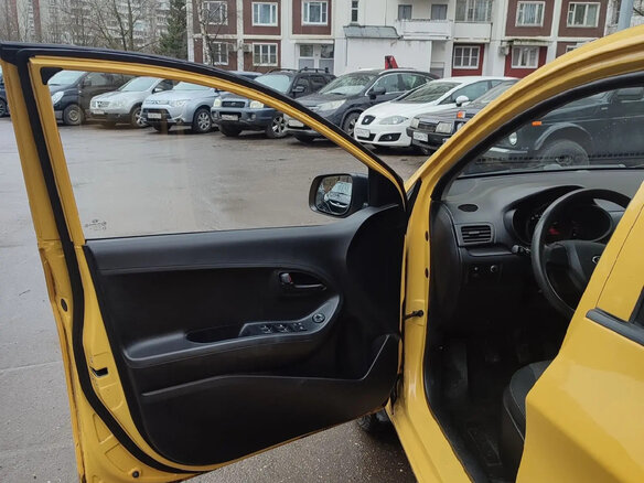 2011 Kia Picanto II, бежевый, 650000 рублей - вид 7